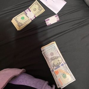 Meet your Posher, Larry